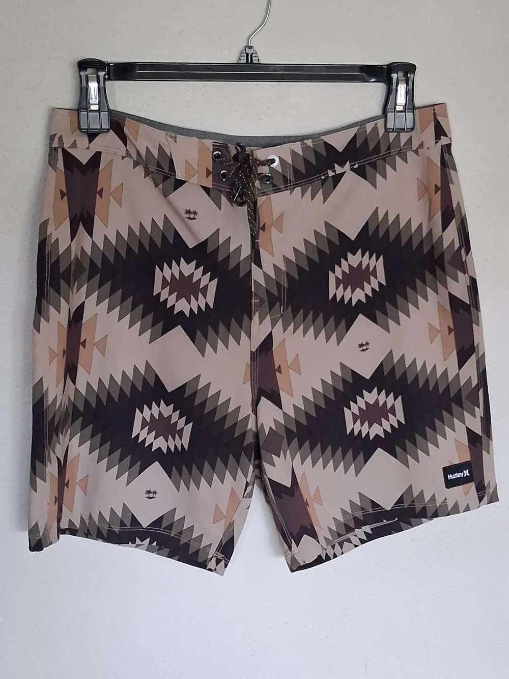 Hurley Phantom Aztec Print Board Shorts Size 32 New Without Tags